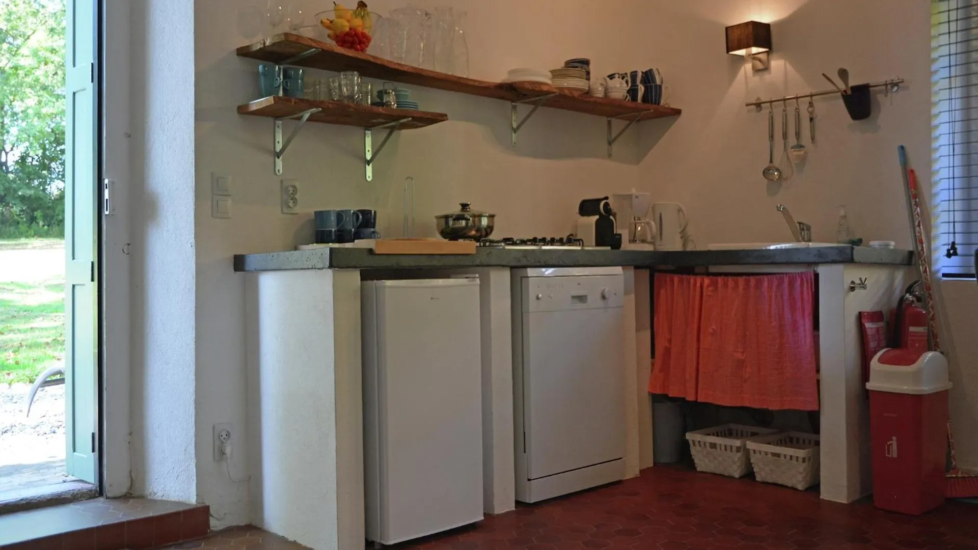 Tasteful Appartment In Artigat With Private Terrace
